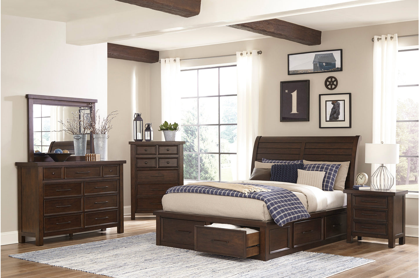 Logandale Bedroom Collection (Brown)